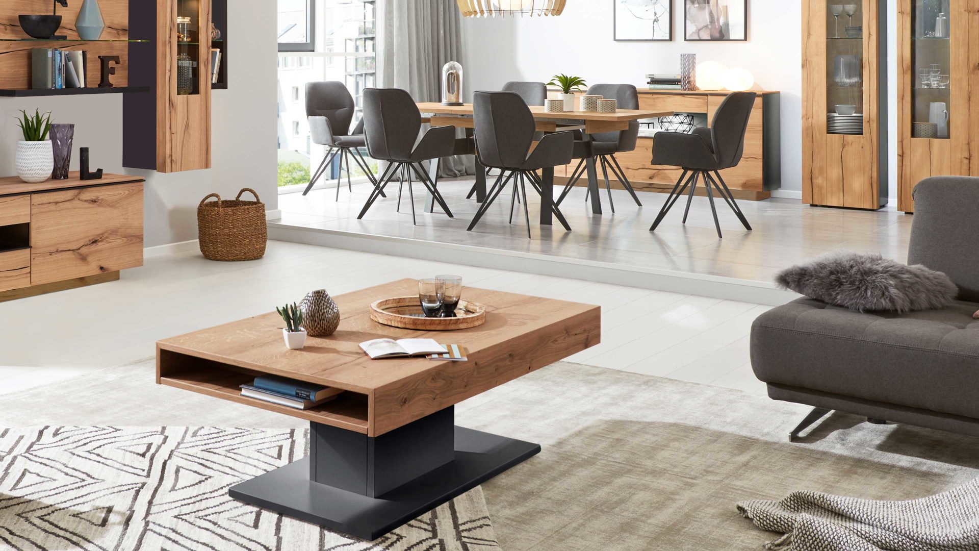 Couchtisch Interliving aus Holz in Schwarz Interliving Wohnzimmer Serie 2103 – Couchtisch 560770 Schiefer Schwarz & Asteiche -  ca. 125 x 75 cm