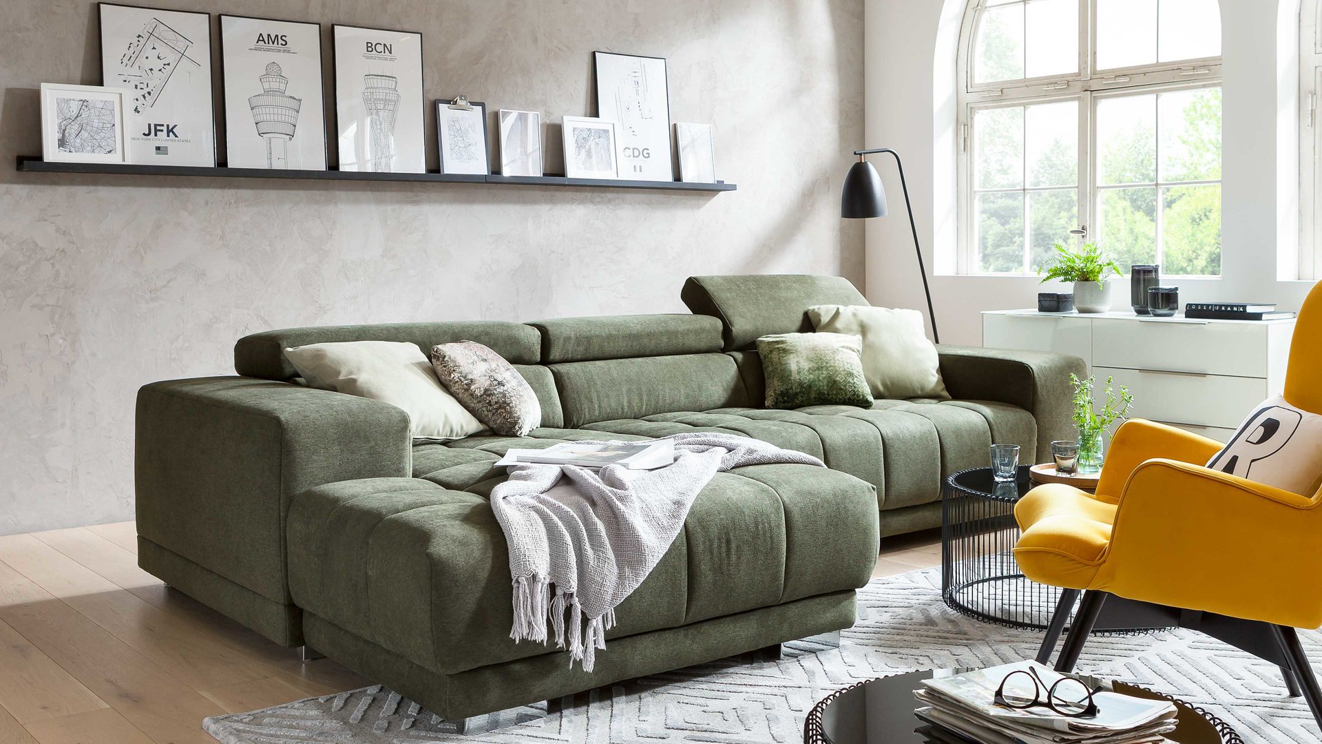 Ecksofa KAWOO® aus Stoff in Grün KAWOO Polster Serie VS-MP1038 - Ecksofa bzw. Loungemöbel moosfarbene Chenille Nemo & Metallfüße – Stellfläche ca. 190 x 303 cm