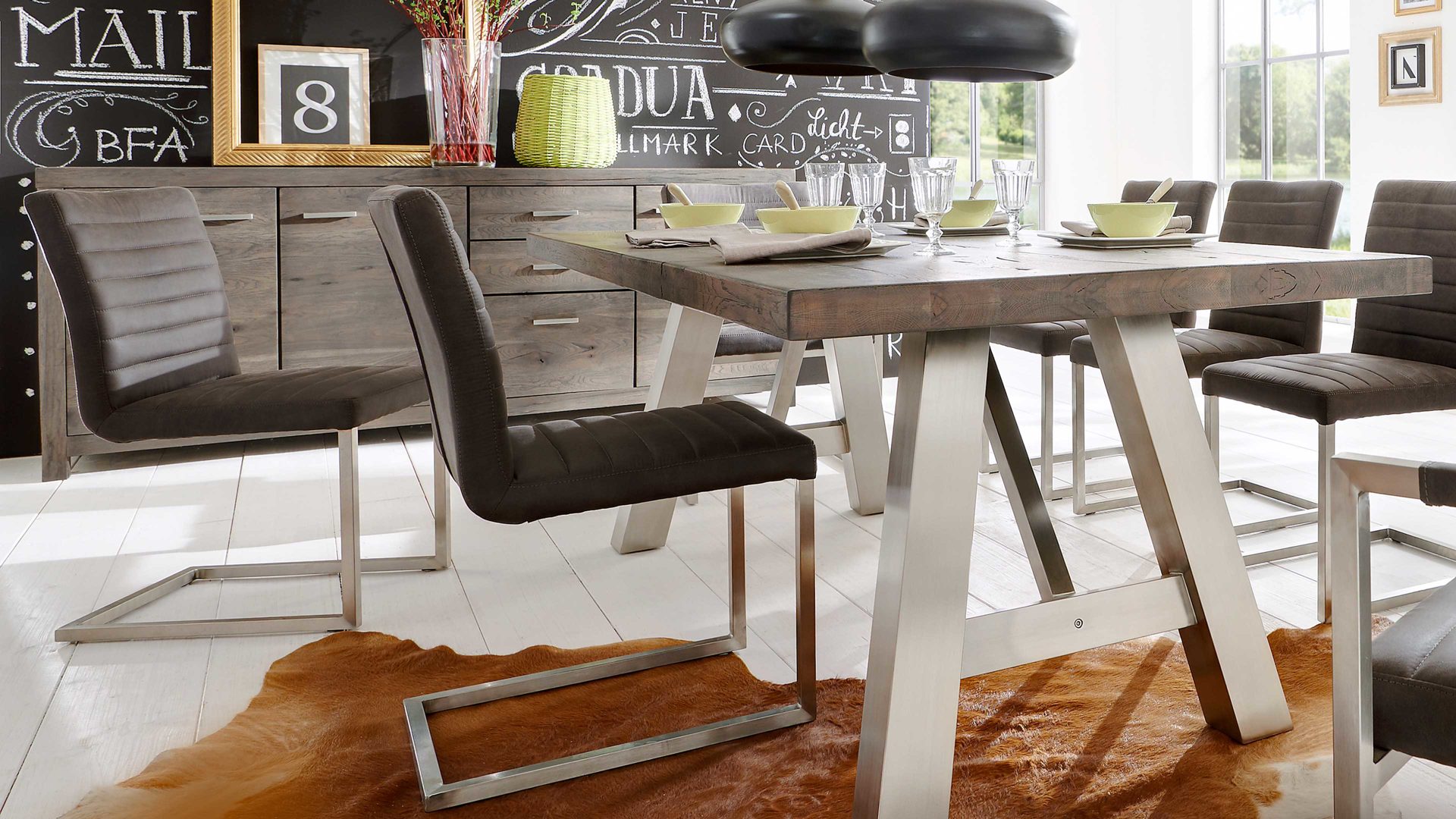 Schwingstuhl WOODS & TRENDS aus Stoff in Anthrazit WOODS & TRENDS Schwingstuhl Vintage-Dining- Freischwinger anthrazitfarbene Mikrofaser Aberdeen 420 & gebürstetes Edelstahlgestell