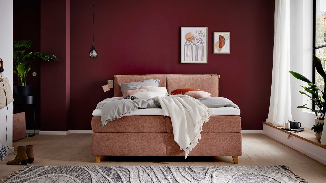 Boxspringbett Interliving aus Stoff in Rosa Interliving Bettensystem Serie 1420 - Boxspringbett sienfarbene Chenille Toni & Wildeichefüße - Liegefläche ca. 180 x 200 cm