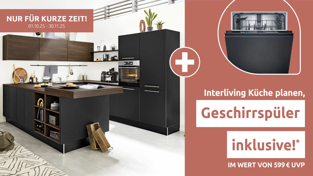 Einbauküche Interliving aus Holz in Schwarz Interliving Küche Serie 3031 mit AEG-Einbaugeräten Mattschwarz & Nussbaum Kuba – Stellfläche ca. 275 x 305 cm