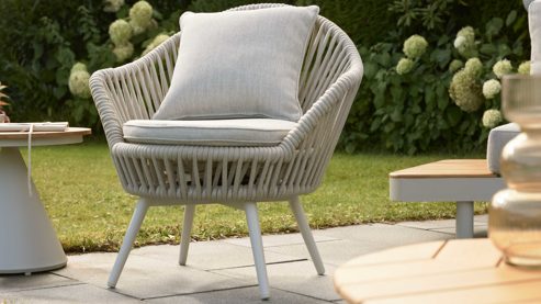 Gartenstuhl /-sessel Interliving aus Kunstfaser in Beige Interliving Gartenmöbel Serie 7015 - drehbarer Diningsessel beiger Olefinbezug & Rope, taupefarbenes Aluminium