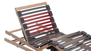 Lattenrost Interliving aus Holz in Holzfarben Interliving Lattenrost Serie 1952 mit Refluxfunktion und Funksteuerung dreifach motorisch mit Funk – Liegefläche ca. 90 x 190 cm