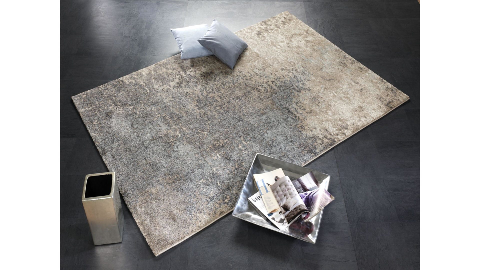 Webteppich Oci aus Kunstfaser in Türkis Designerteppich Butterfly Admiral für Ihre Wohnaccessoires türkis & naturfarben gemusterte Kunstfaser – ca.  80 x 150 cm