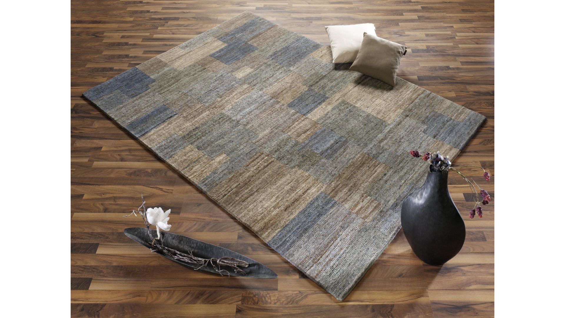 Nepalteppich Oci aus Naturfaser in Grau Nepalteppich Elegant New Lima für Ihre Wohnaccessoires silber-graue Schurwolle – ca. 200 x 300 cm