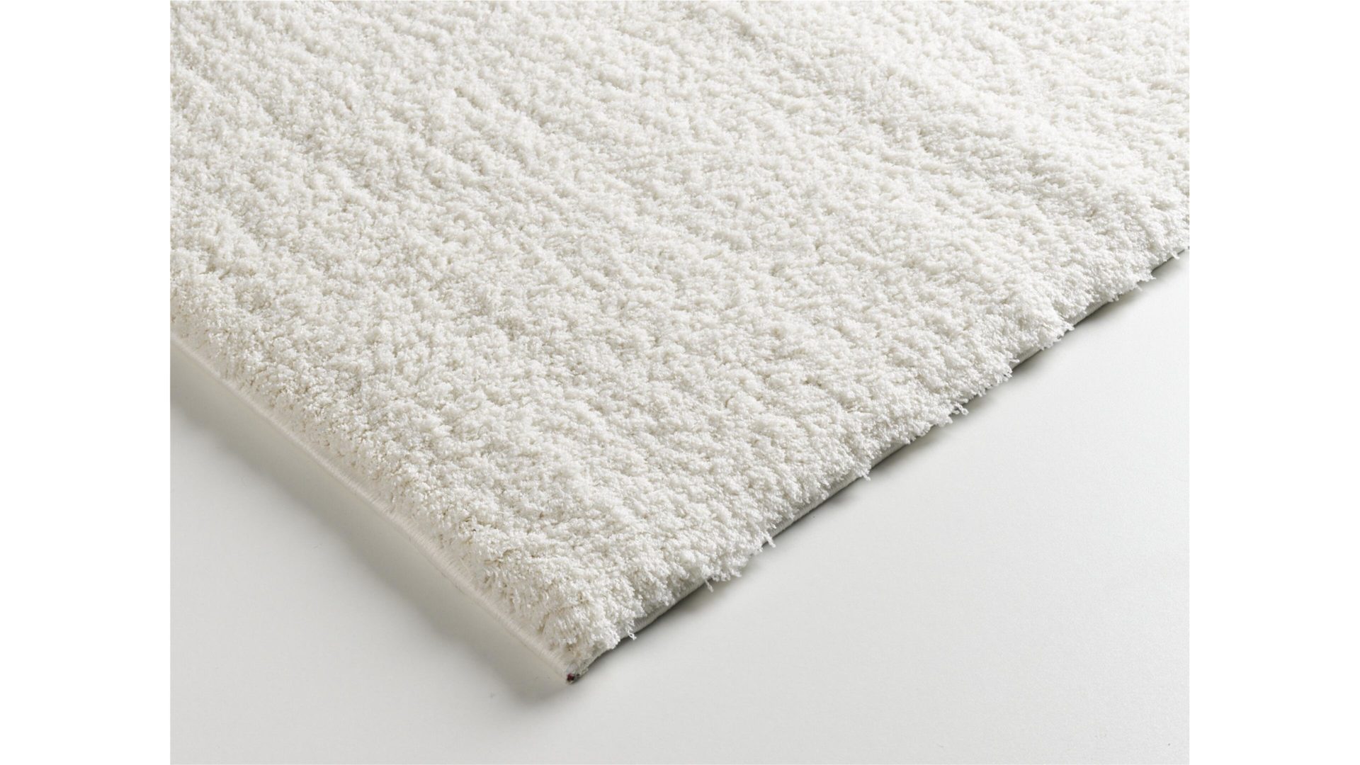 Hochflorteppich Oci aus Kunstfaser in Weiß Hochflorteppich Soft Dream für Ihre Wohnaccessoires cremefarbene Kunstfaser – ca. 65 x 130 cm