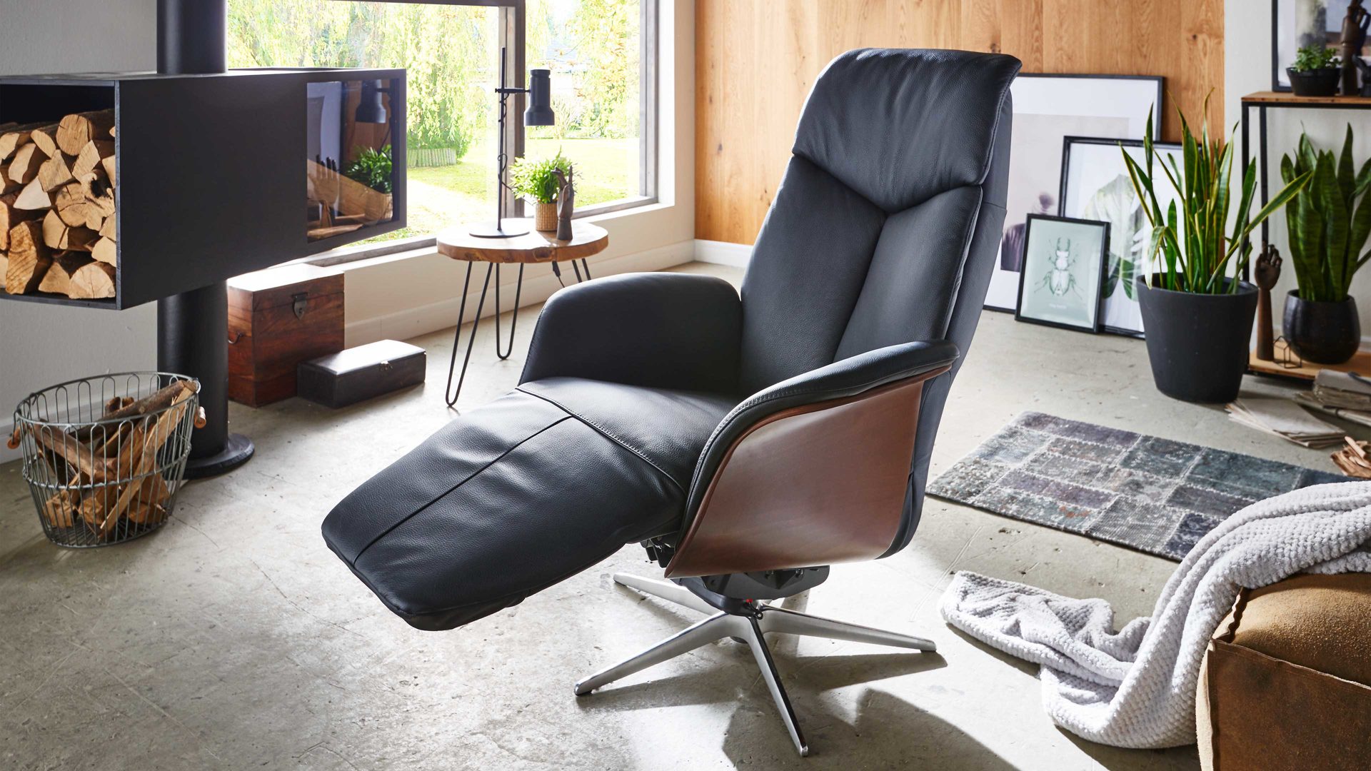 Relaxsessel Hjort knudsen aus Leder in Schwarz Relaxsessel Medium - Polstermöbel schwarzes Leder Soleda Split 441 & Sternfuß