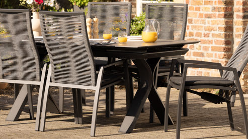 Gartenstuhl /-sessel Interliving aus Kunstfaser in Anthrazit Interliving Gartenmöbel Serie 7011 - Armlehnstuhl anthrazitfarbenes Rope, TEXTILENE® & Aluminium