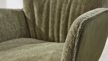 Polsterstuhl Interliving aus Stoff in Grün Interliving Esszimmer Serie 5111 – Schalensessel 9222-04 Rückholfunktion - grüne Bezugkombi 955 & schwarzes Eisen