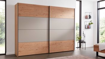 Kleiderschrank Interliving aus Holz in Grau Interliving Schlafzimmer Serie 1024 – Schwebetürenschrank Design 25,  Taupe & Balkeneiche - zwei Türen, Breite ca. 331 cm