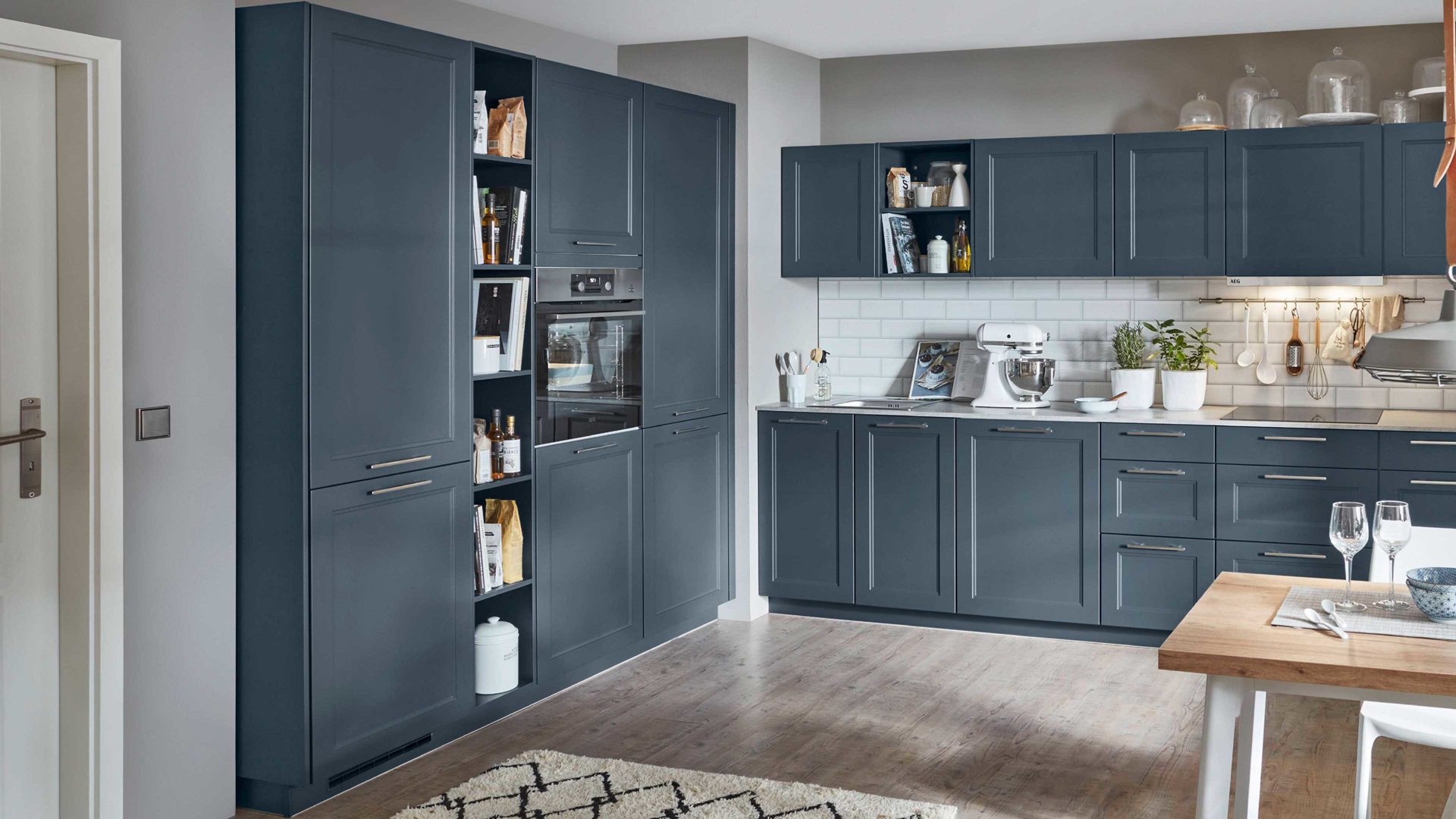Einbauküche Nobilia® aus Holz in Blau nobilia® Einbauküche Cascada mit AEG Einbaugeräten Fjordblau & Steingrau - zweizeilig