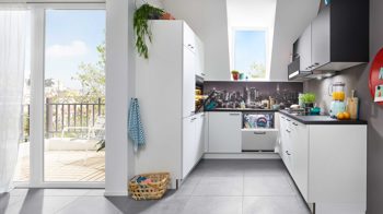 Einbauküche Express küchen aus Holz in Weiß EXPRESS KÜCHEN Einbauküche Clean mit Dalbach Einbaugeräten Mattweiß & Schwarz - Stellfläche ca. 250 x 245 cm