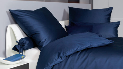 Bettwäsche-Set Janine® aus Naturfaser in Dunkelblau Janine® Bettwäsche-Set Marine - ca. 155 x 220 cm