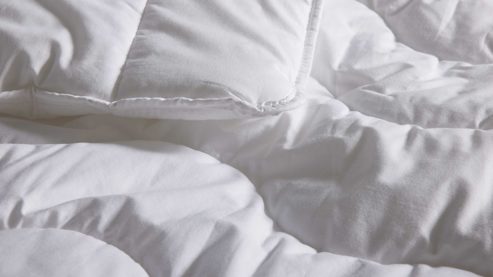 Bettdecke Interliving aus Stoff in Weiß Interliving Betten-Set Serie 9210 - Faserkissen und -decke Fasern, zweiteilig - ca. 135 x 200 cm