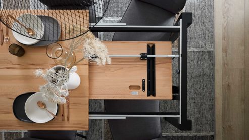 Auszugtisch Interliving aus Holz in Schwarz Interliving Esszimmer Serie 5102 – Auszugtisch Kernbuche & Mattschwarz - ca. 140 - 240 x 90 cm