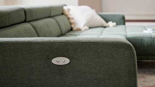 Funktion Interliving aus Metall in Transparent Interliving Sofa Serie 4303 – Sitztiefenverstellung motorisch