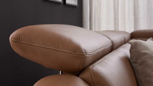 Funktion Interliving aus Metall in Transparent Interliving Sofa Serie 4461 - Kopfpolsterverstellung manuell