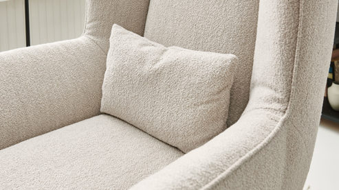 Polstersessel SOFAkultur aus Stoff in Beige SOFAkultur SK 717 - Lounge-Polstersessel sandfarbener Bezug Loop & schwarze Metallfüße 666