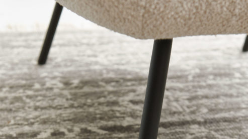 Polstersessel SOFAkultur aus Stoff in Beige SOFAkultur SK 717 - Lounge-Polstersessel sandfarbener Bezug Loop & schwarze Metallfüße 666